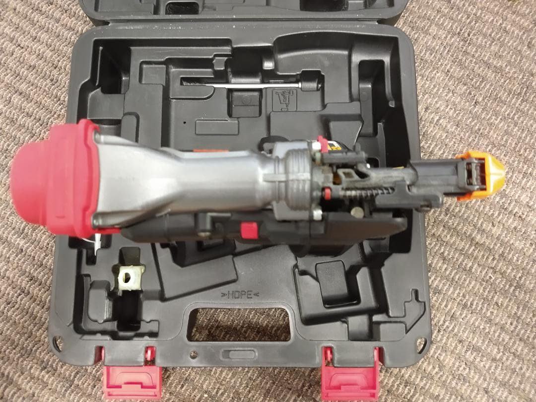 マックス エアねじ打機 HV-R32G2 高圧接続ターボドライバ 中古