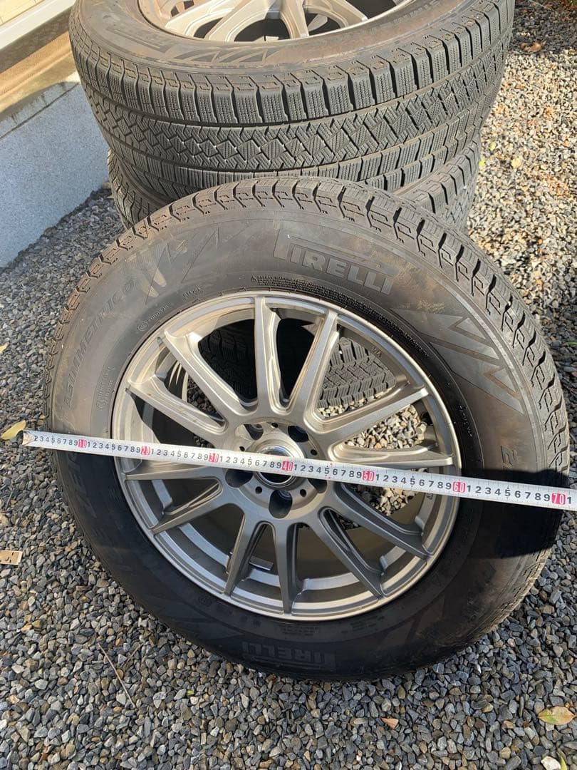 Pirelli 225/65 R17 タイヤ・ホイールセット