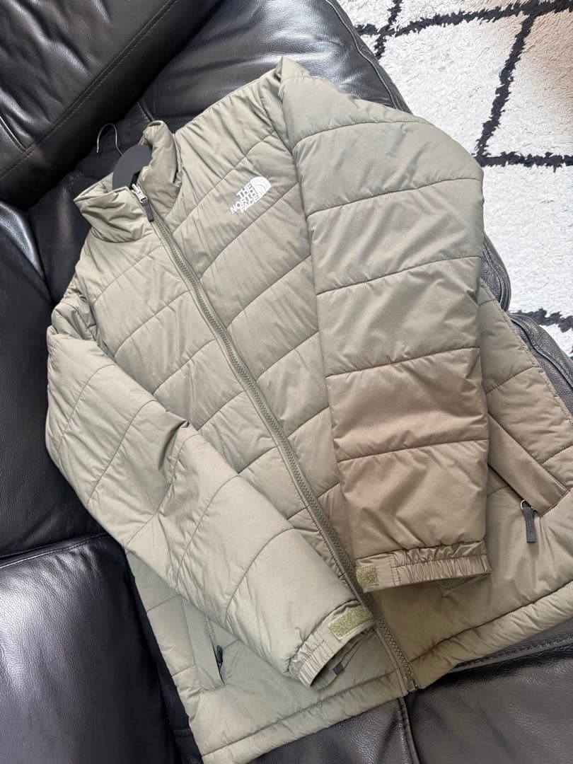 ノースフェイス　ダウンジャケット オリーブグリーン