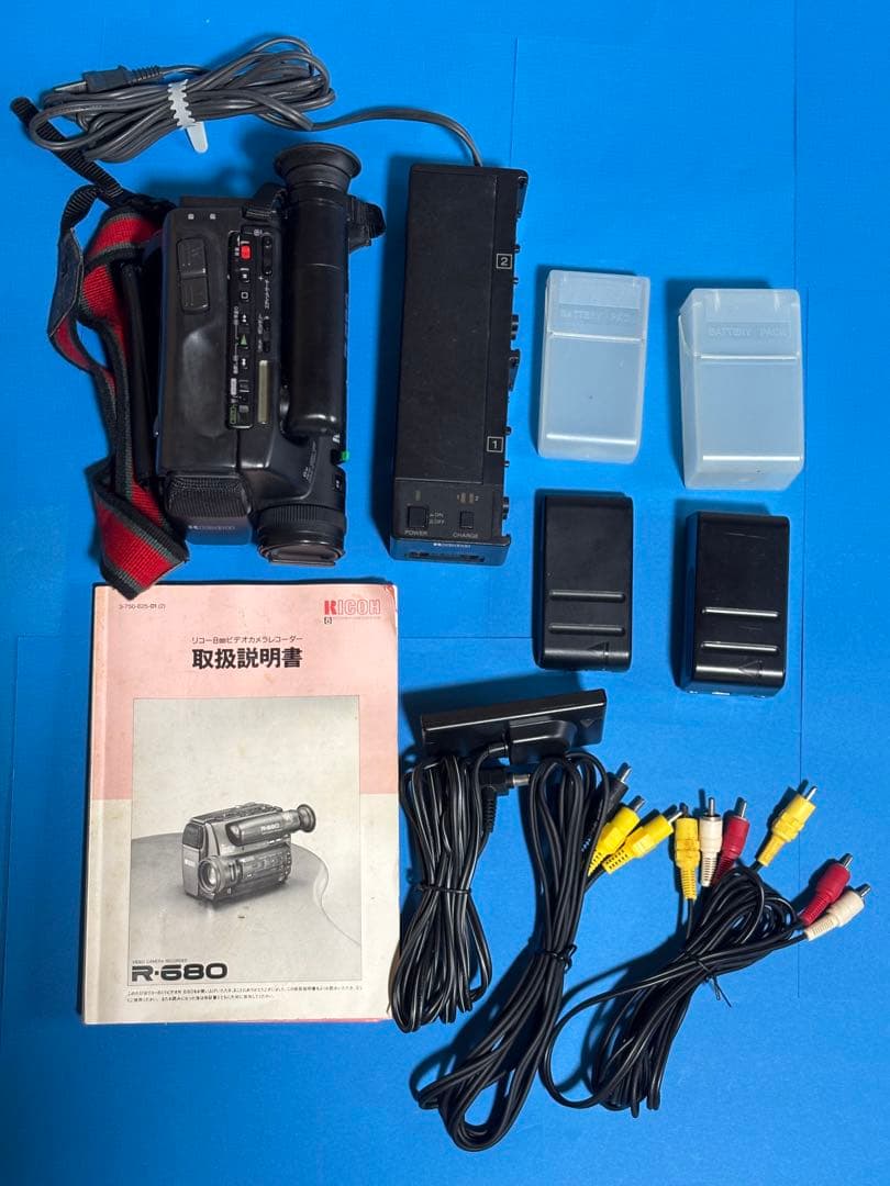 Ricoh R-680 8ミリビデオカメラ本体　付属品