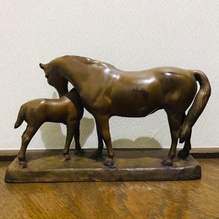 親子馬の置物
