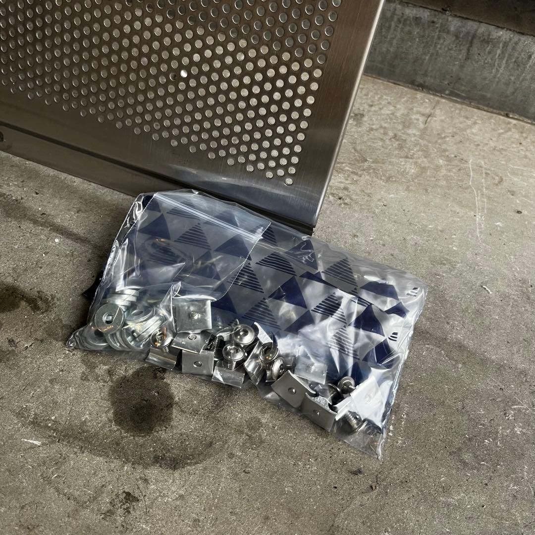 美品★無印 ステンレスユニットシェルフ用 ステンレスパンチングバックパネル ２枚