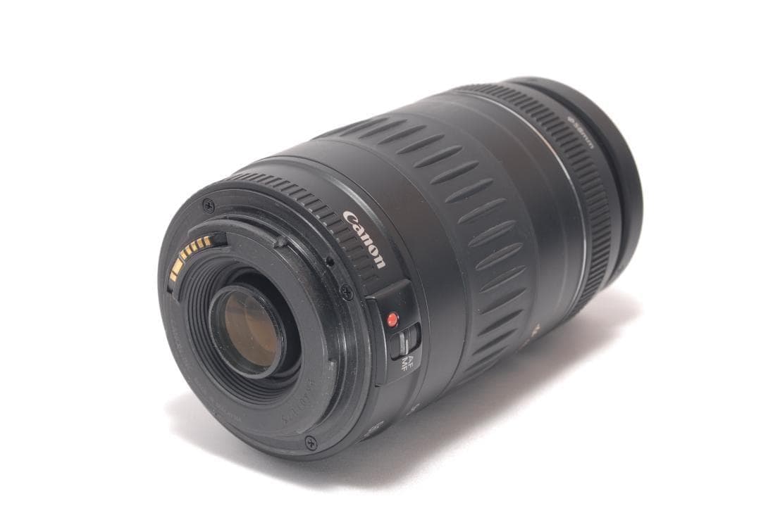 ⭐️近くも遠くもキレイに⭐️Canon Kiss X70 キャノン　デジタル一眼