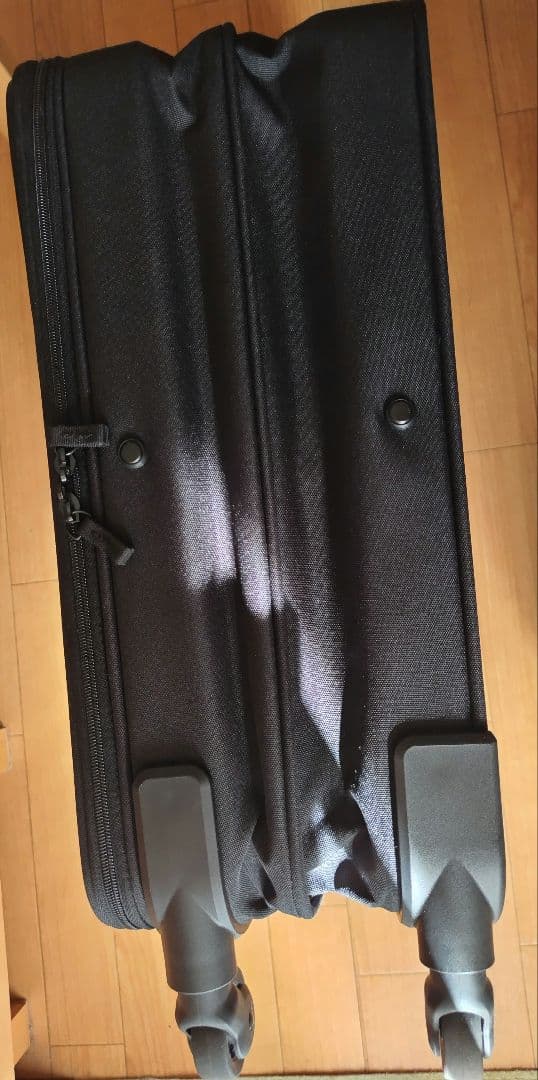 無印良品 半分の厚みで収納できるソフトキャリー　黒