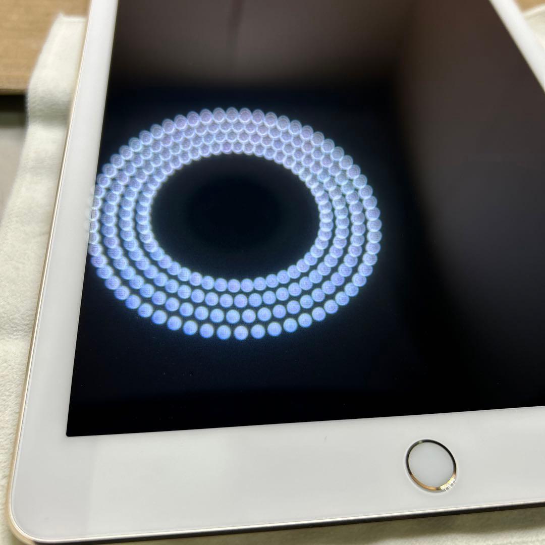 Apple iPad Air 2 Wi-Fi 64GB ゴールド