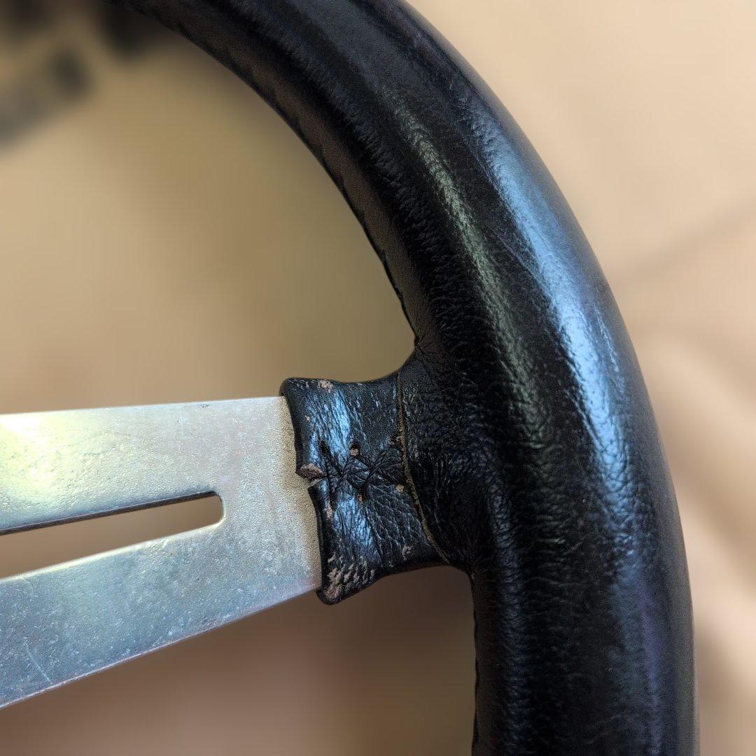 LECARRA ステアリング 3本スポーク ブラック/シルバー