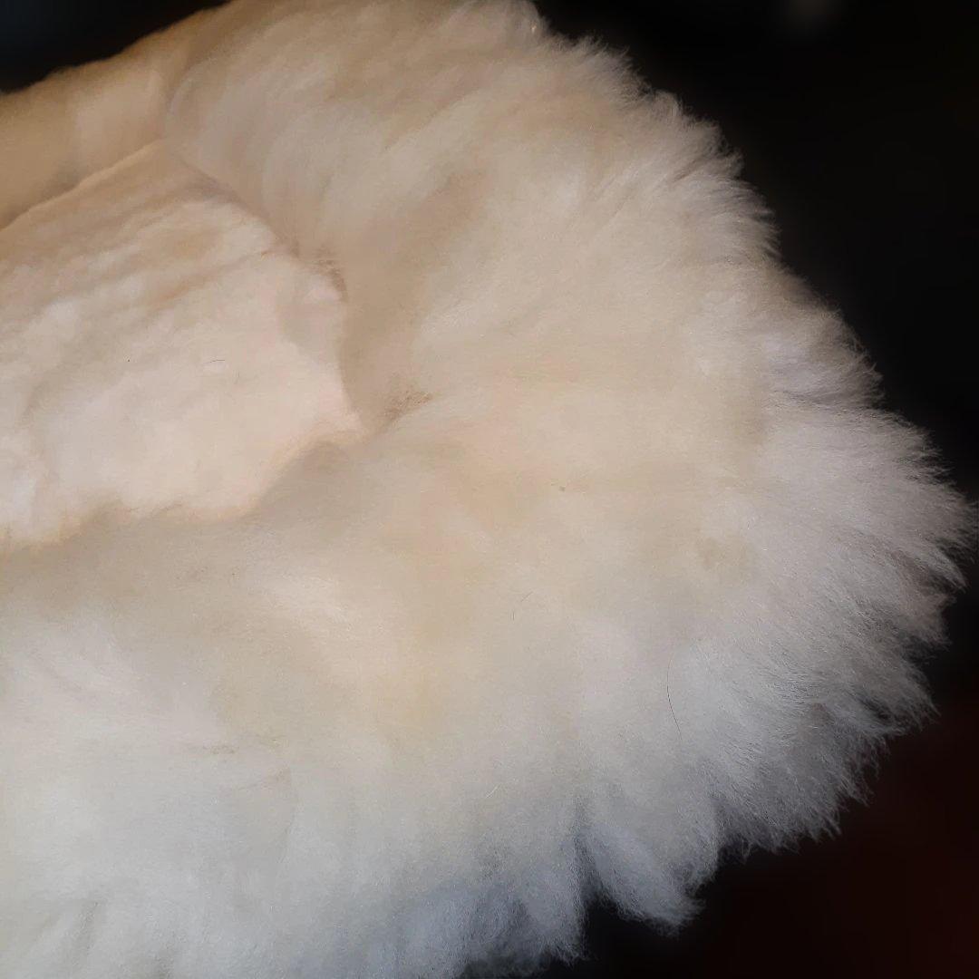 新品 リアルムートン クッション 2枚セット 毛足長厚 アイボリー 羊毛皮自然色