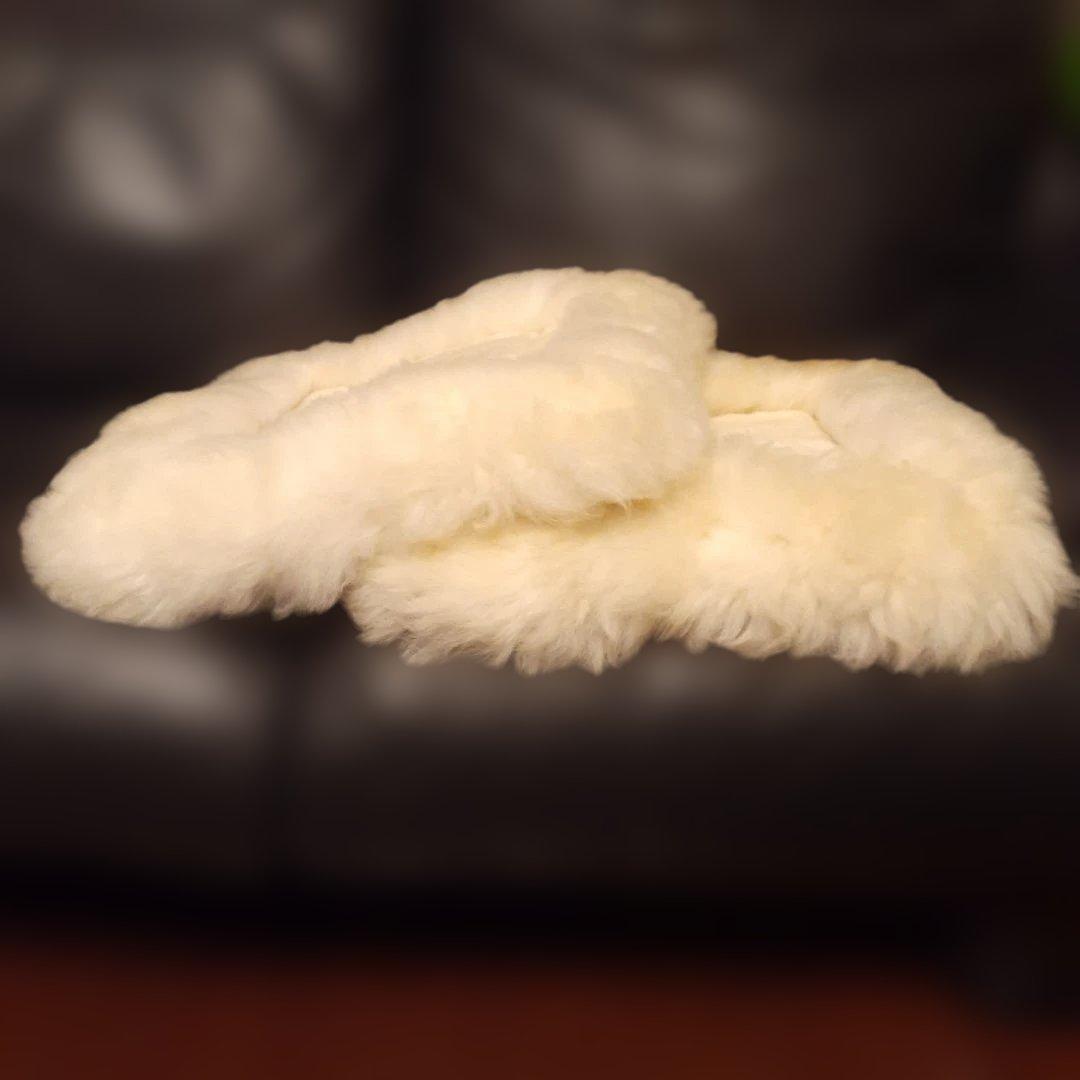 新品 リアルムートン クッション 2枚セット 毛足長厚 アイボリー 羊毛皮自然色