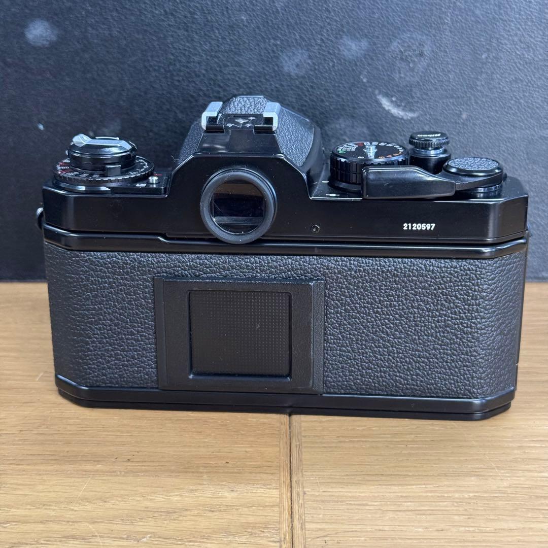 美品 Nikon FE2 ブラックボディ フィルムカメラ 一眼レフ