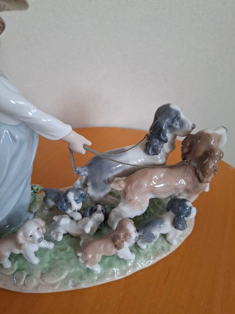 リヤドロ　仔犬たちの行進