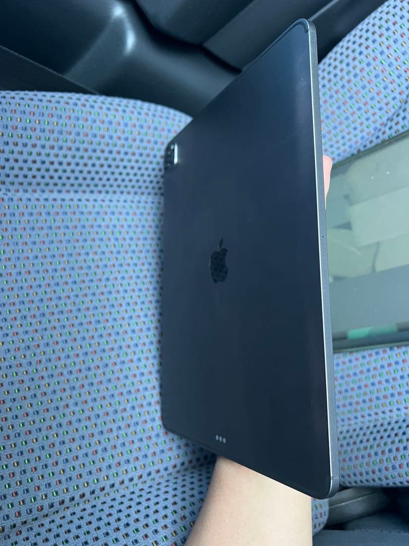 iPad Pro 第５世代　12.9インチ　256GB