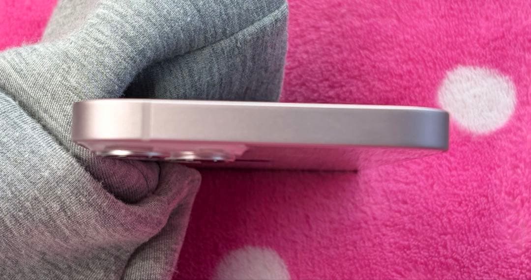 iPhone13 本体　ピンク