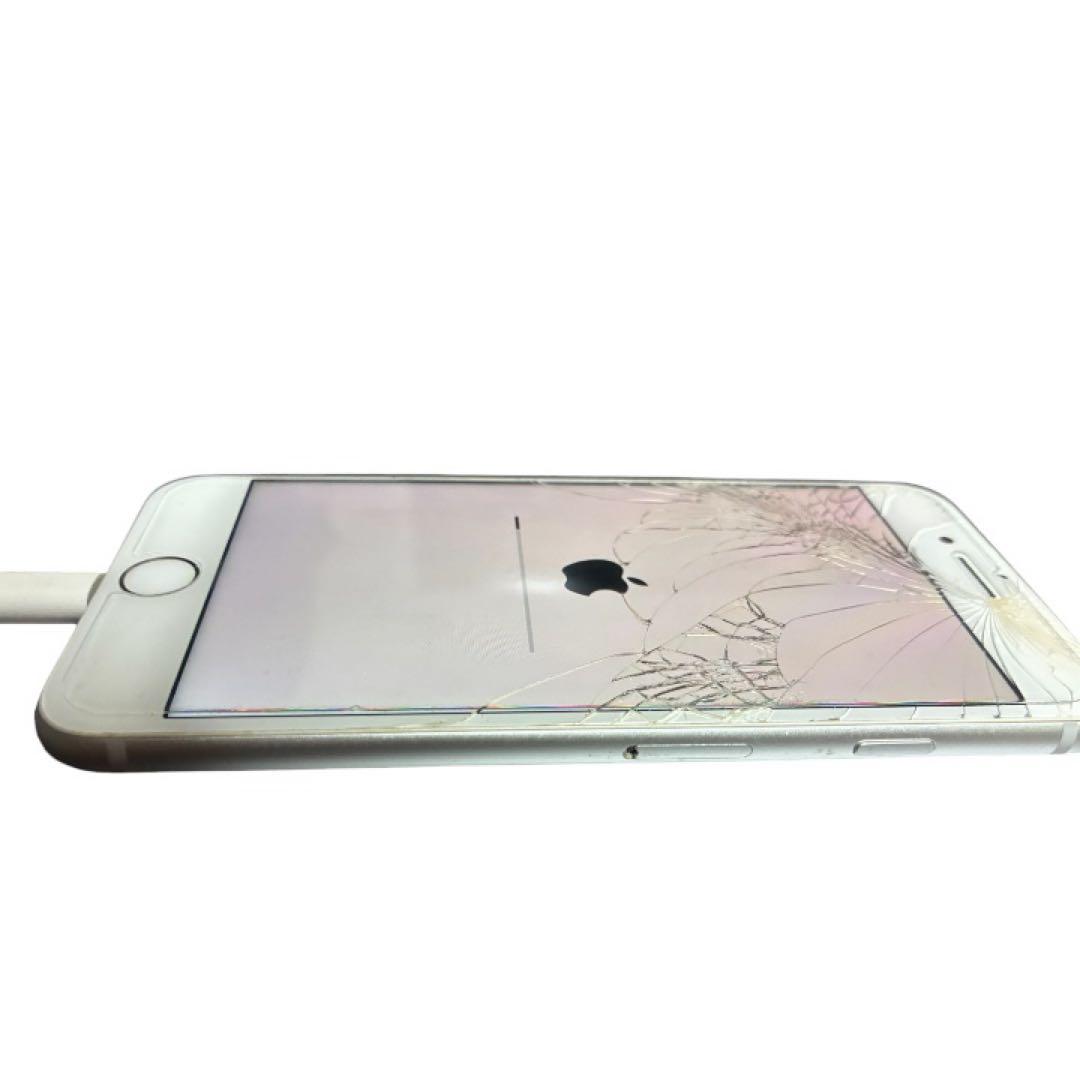 iPhone8 画面ひび割れ有