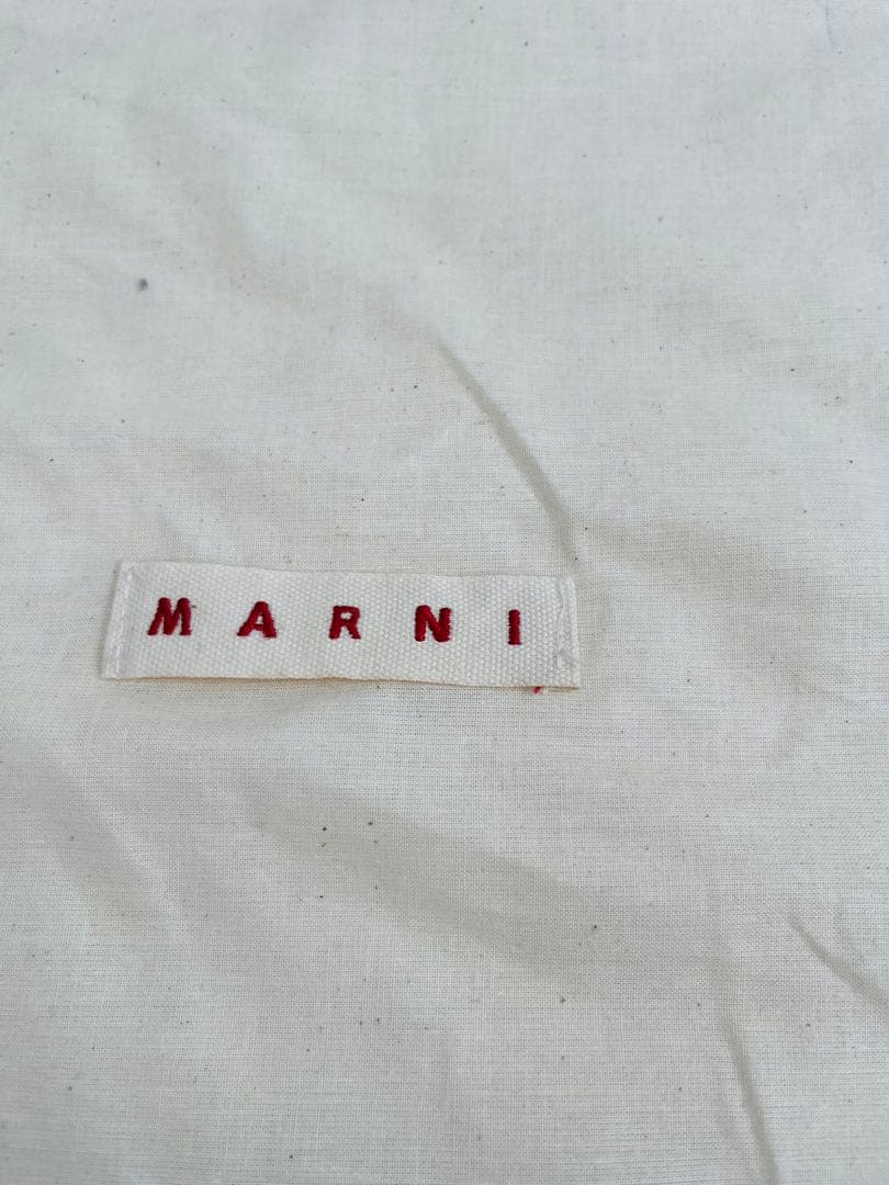 未使用に近い　MARNI マルニ　TROPICALIA BAG SMALL