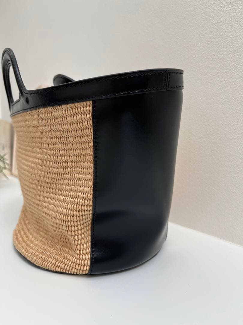 未使用に近い　MARNI マルニ　TROPICALIA BAG SMALL