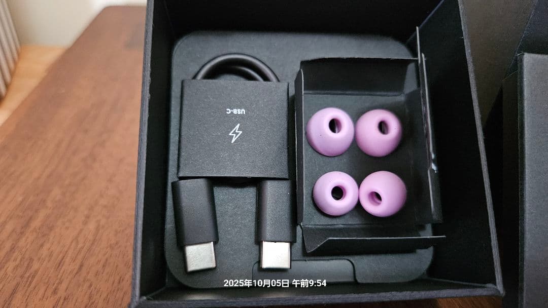 Beats ワイヤレスイヤフォン ピンク（美品）