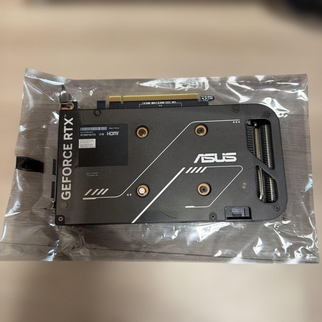 グラフィックボード・グラボ・ビデオカード ASUS GeForce RTX 4060 OC Edition 8GB