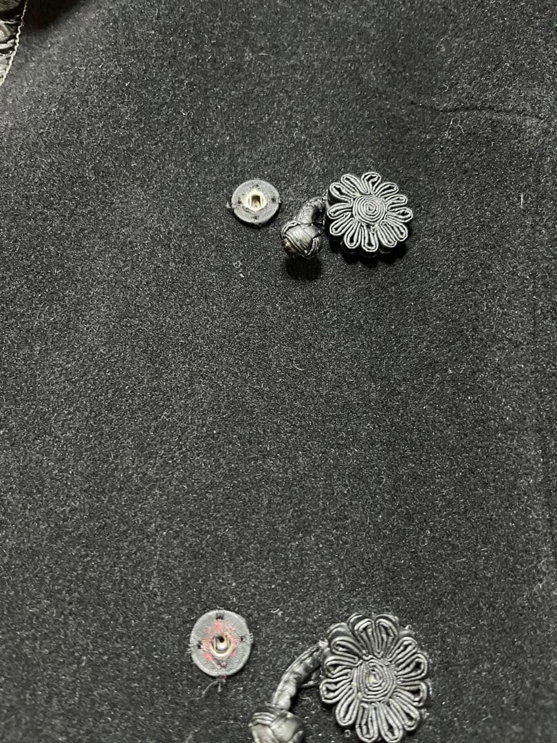 VIVIENNE TAM ブラックアンゴラ混合コート取り外しファー付き