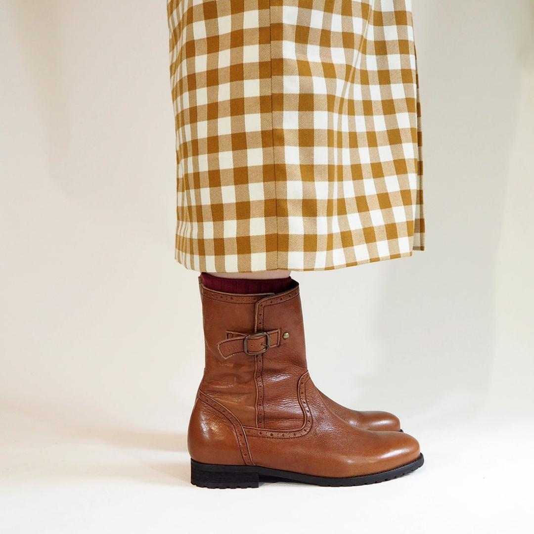 レザーショートブーツ　ショートブーツ　フラットブーツ　本革