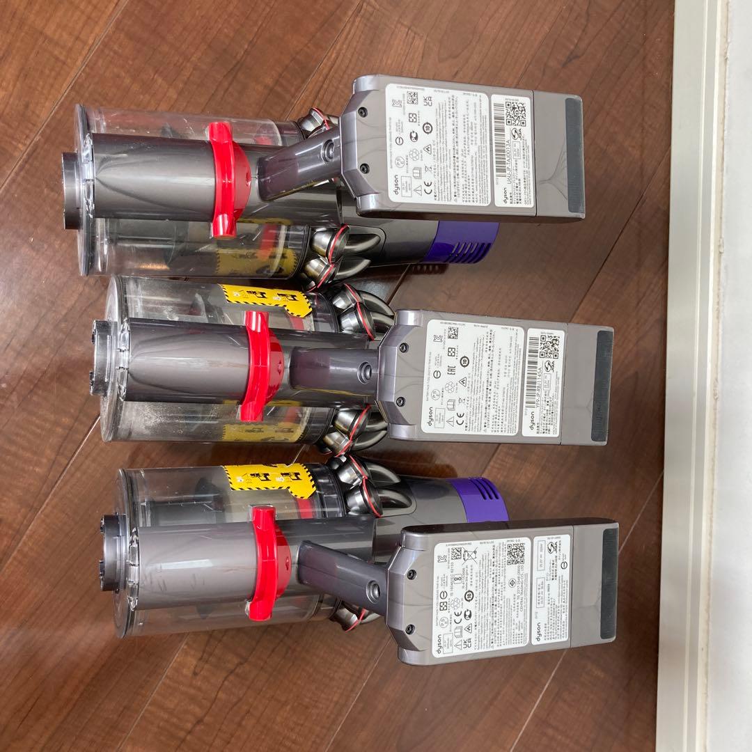 ダイソン　ジャンク品　本体３個 ＋ 未使用パーツ