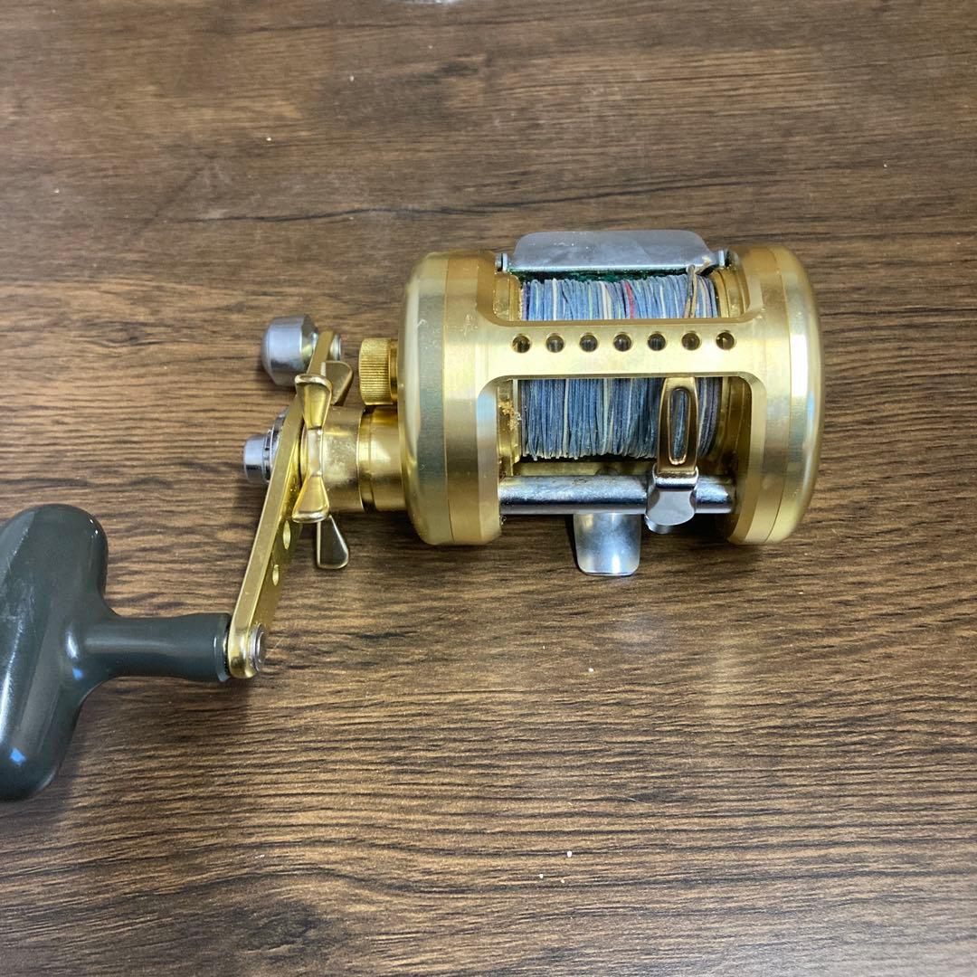 リール Daiwa 300SF