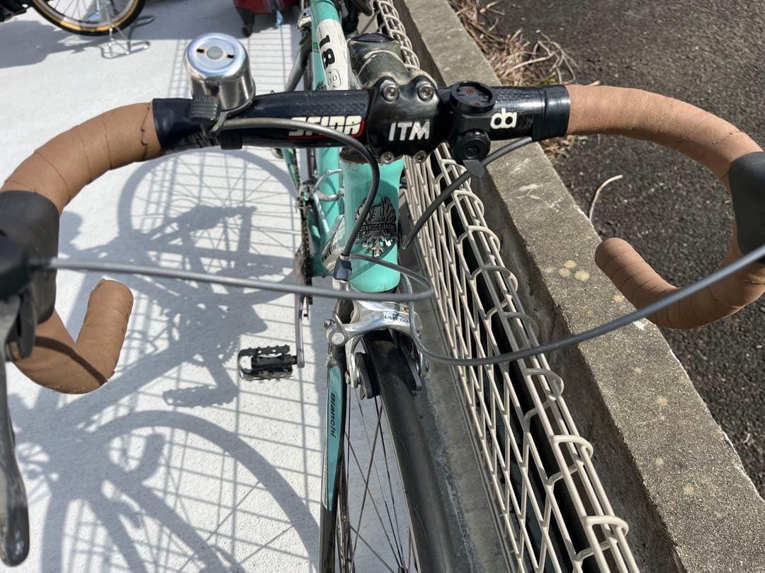 Bianchi ロードバイク ターコイズ/ホワイト