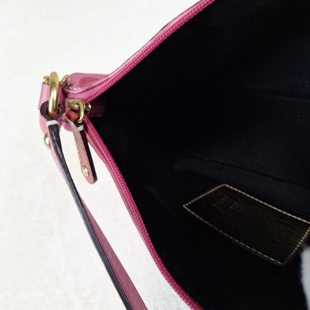 COACH　コーチ　アクセサリーポーチ　キャンバスレザー　馬車　ピンク