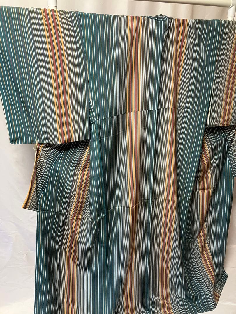 着物正絹 縞小紋 袷 縦縞 モダン 未使用保管しつけ糸付き