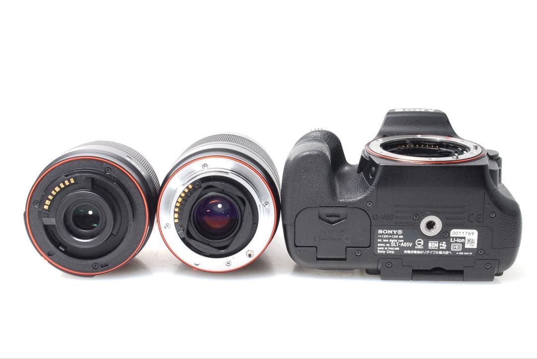 ✨1秒10コマの高速連射✨SONY α65✨ダブルレンズ✨超望遠✨超高画質✨