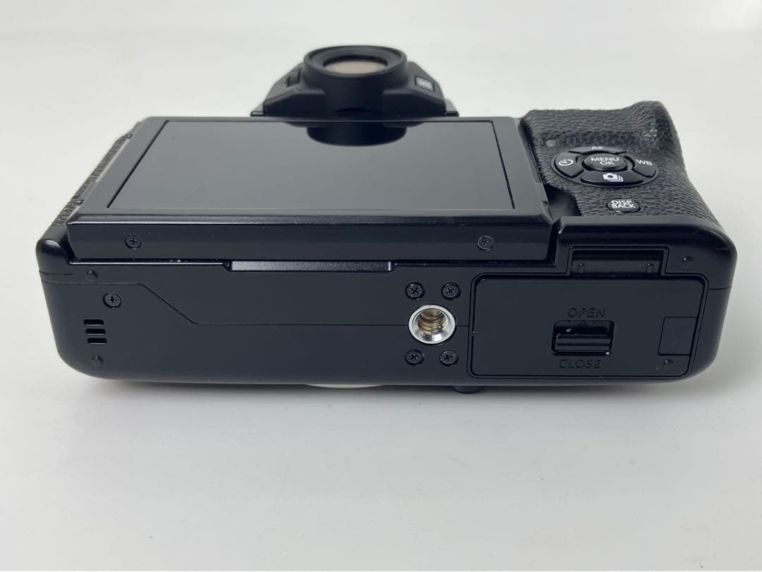 【返品保証・動作確認済】FUJIFILM X-T100 ダブルズームレンズキット