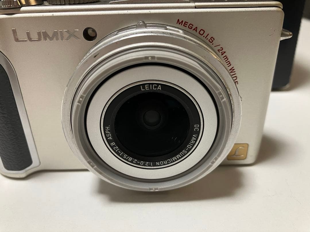 Panasonic LUMIX LX3 シルバー 本体　コンデジ【動作確認済】