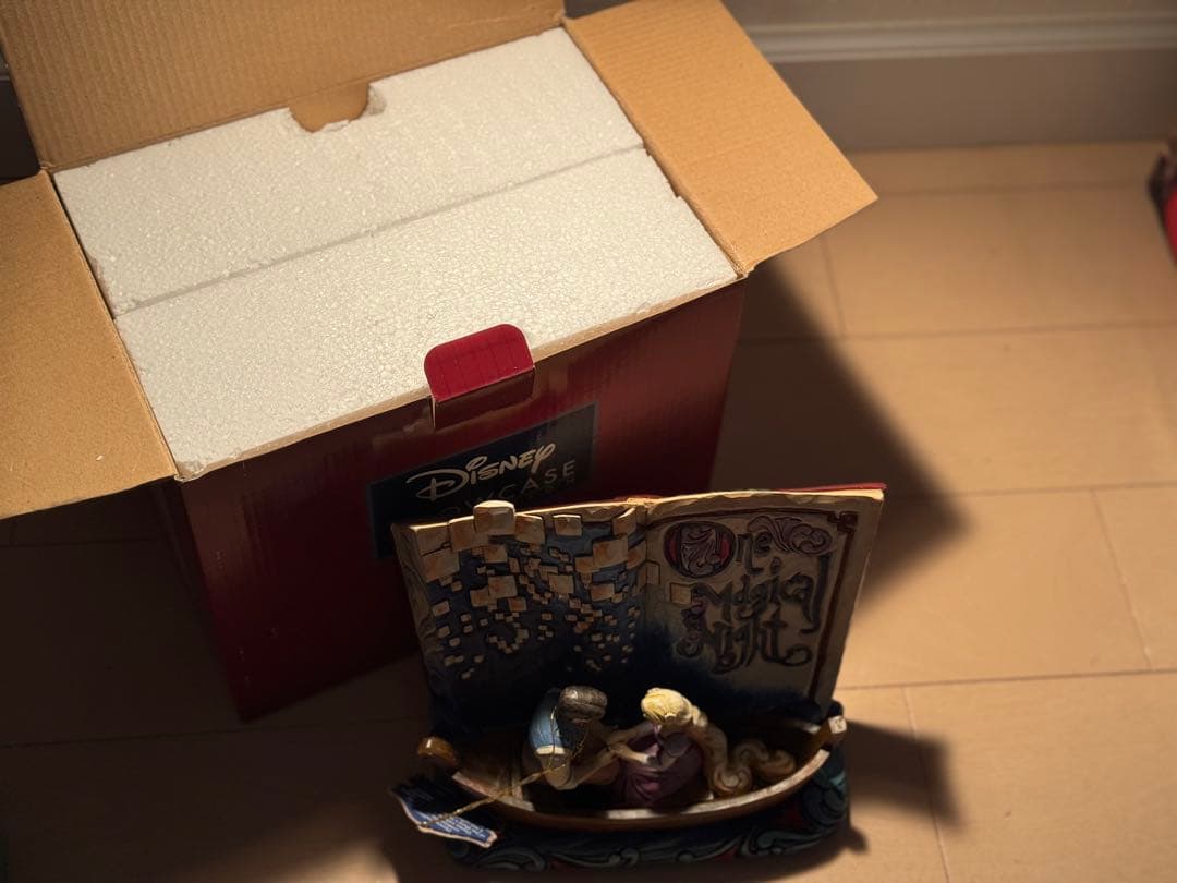 【海外パーク品★激レア】ラプンツェル　ディズニートラディション　ストーリーブック