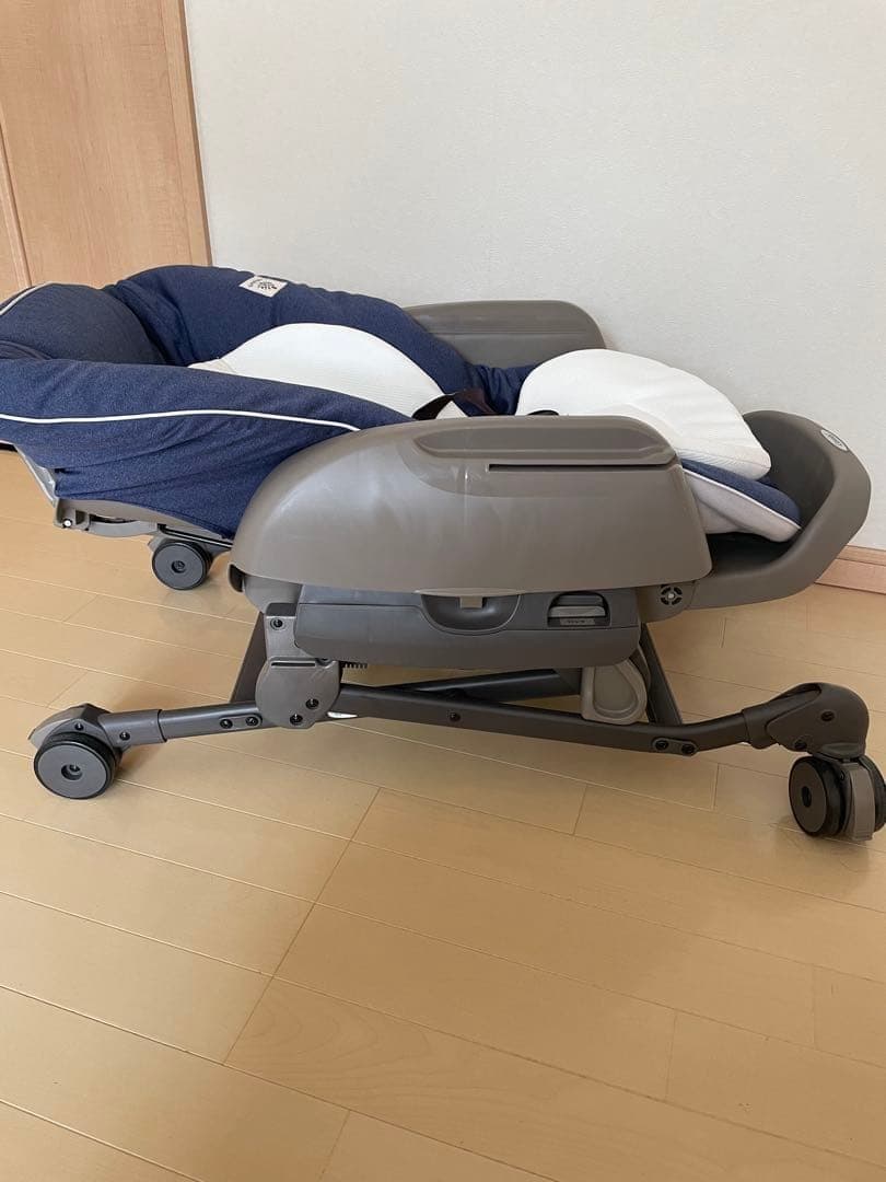 コンビ　ネムリラsimplightヘザーネイビー　ハイローチェア