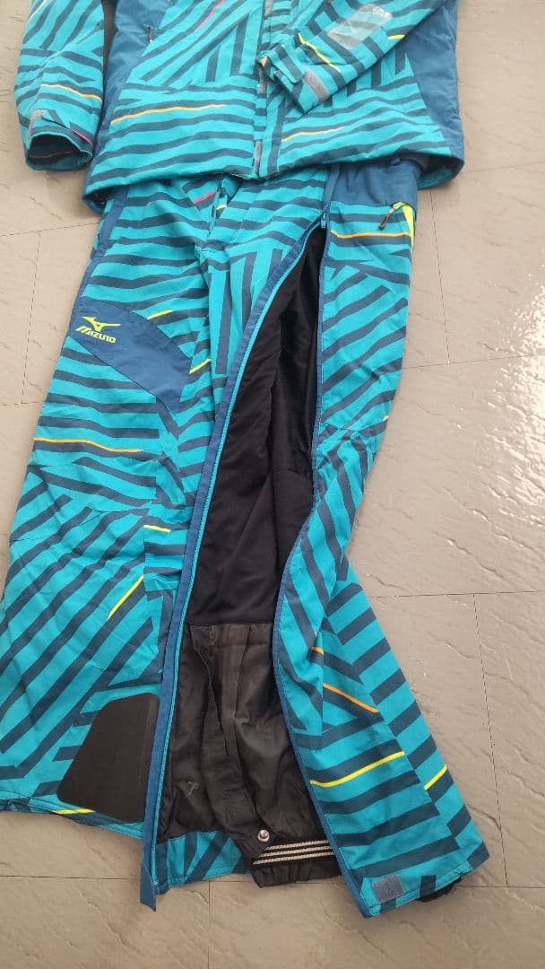 ミズノレーシング デモモデル ブレスサーモ スキーウェア 上下セット