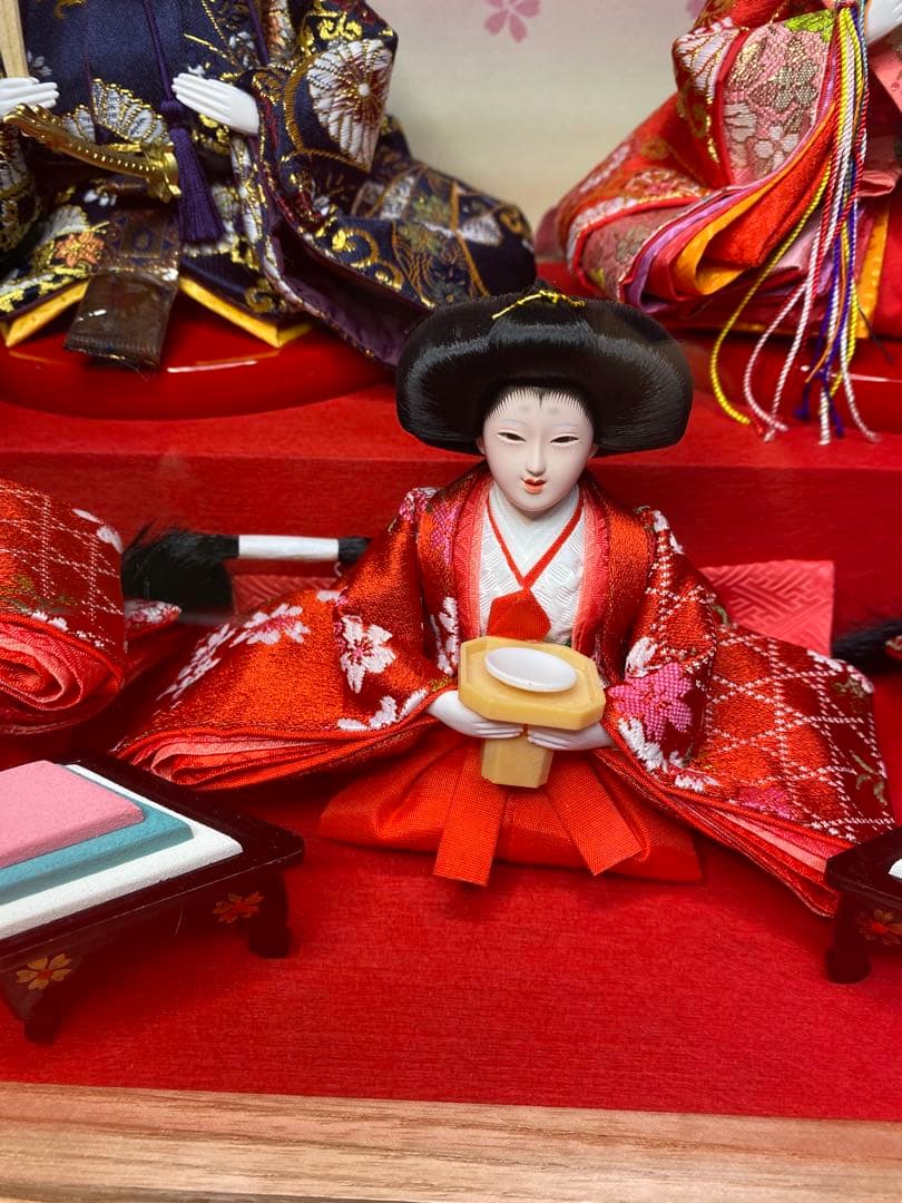 東京久月　雛人形五人飾りアクリルケース入り・間口約５２×奥行約３２×高さ約３５㎝