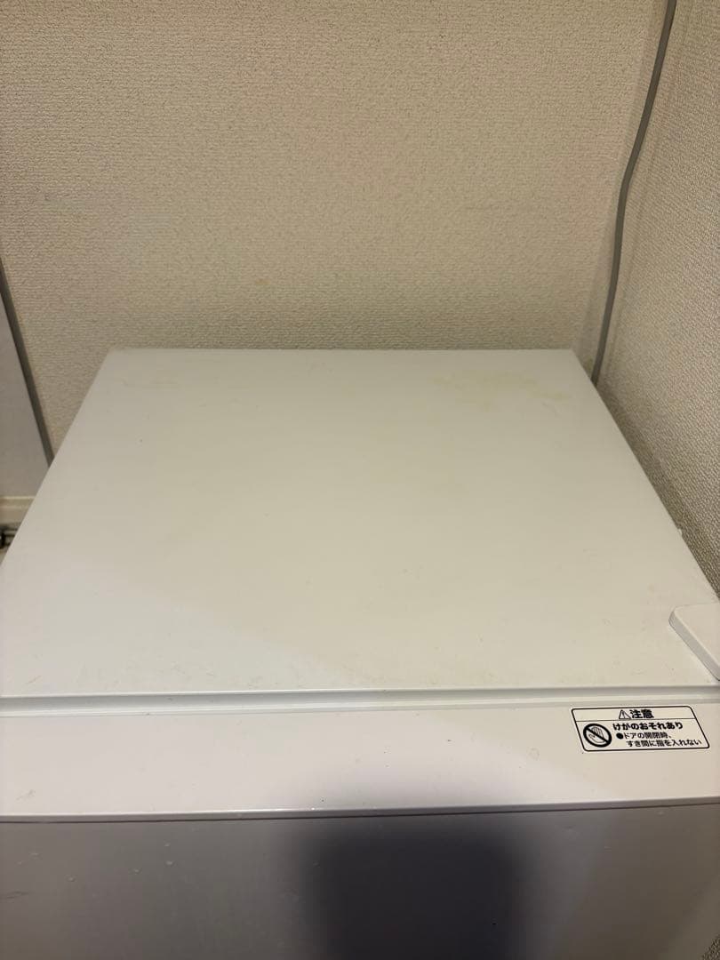 【急ぎのため格安・送料込み・美品】ホワイト 2ドア冷蔵庫 スタンド式