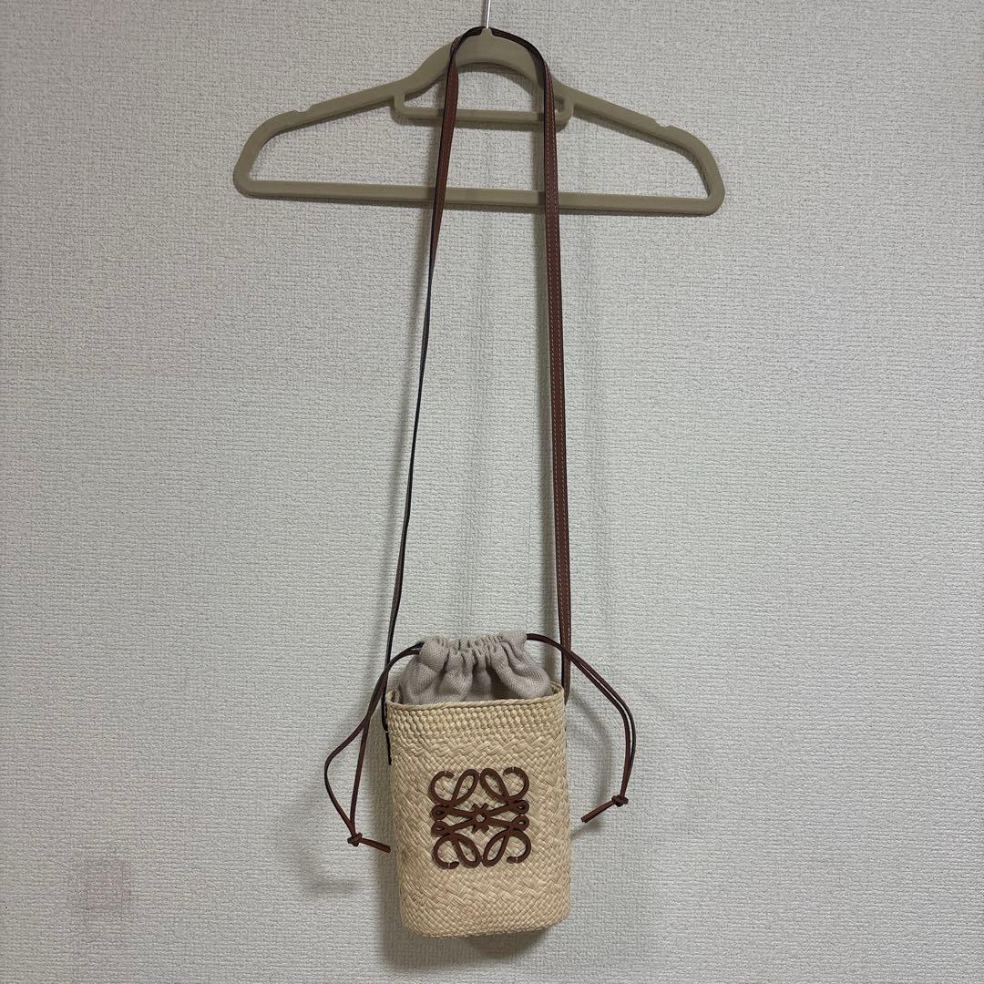 LOEWE アイボリー かごバッグ