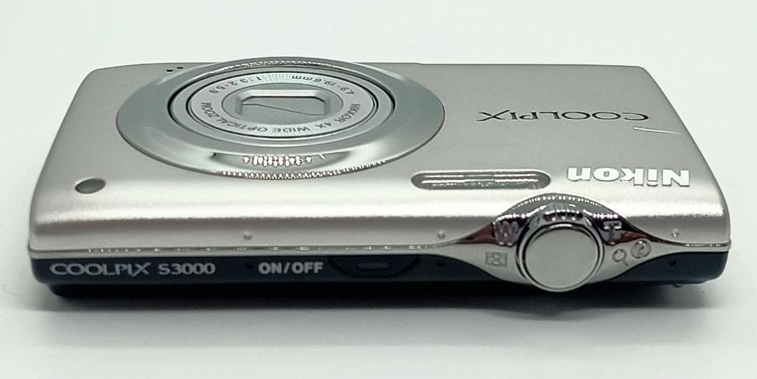 Nikon COOLPIX S3000 Silver デジタルカメラ 充電器付き