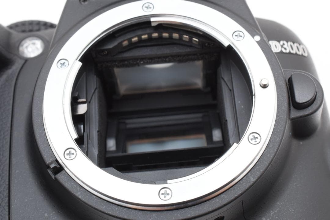 ⭐️外観美品！スマホ転送OK♪⭐️Nikon D3000 レンズセット CCD