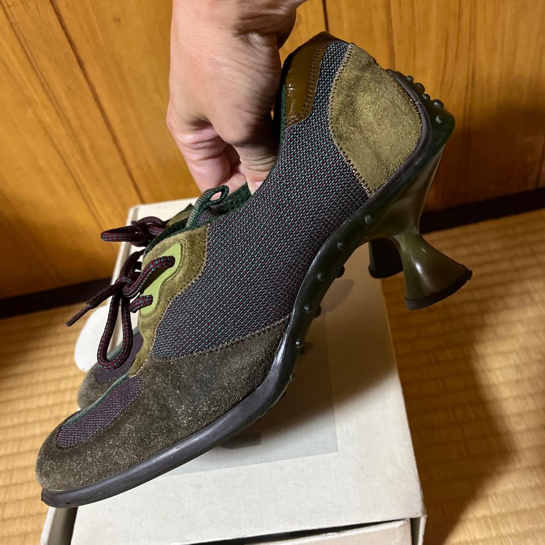 ミュウミュウ　パンプス　25cm カーキ　緑