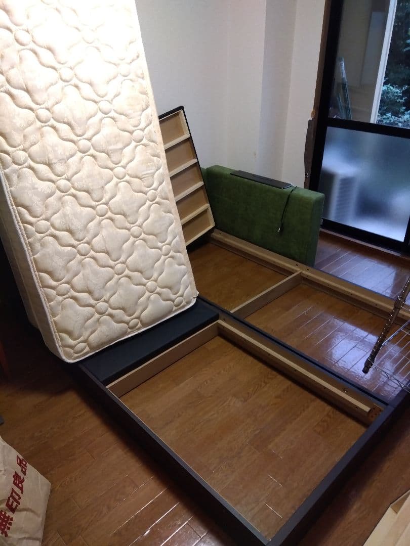 ※ndt0210様、専用　クイーンサイズベッド　 マットレスのセット