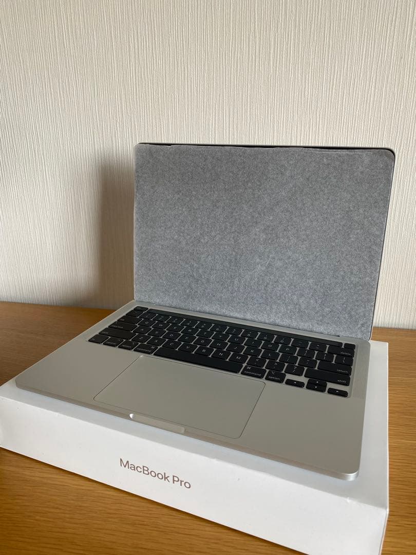 新品未使用 MacBook Pro 2020 本体　付属品完備