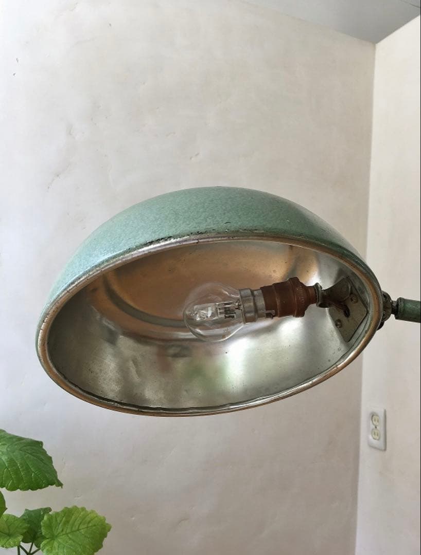 ダ*ン様 フランスデスクランプ