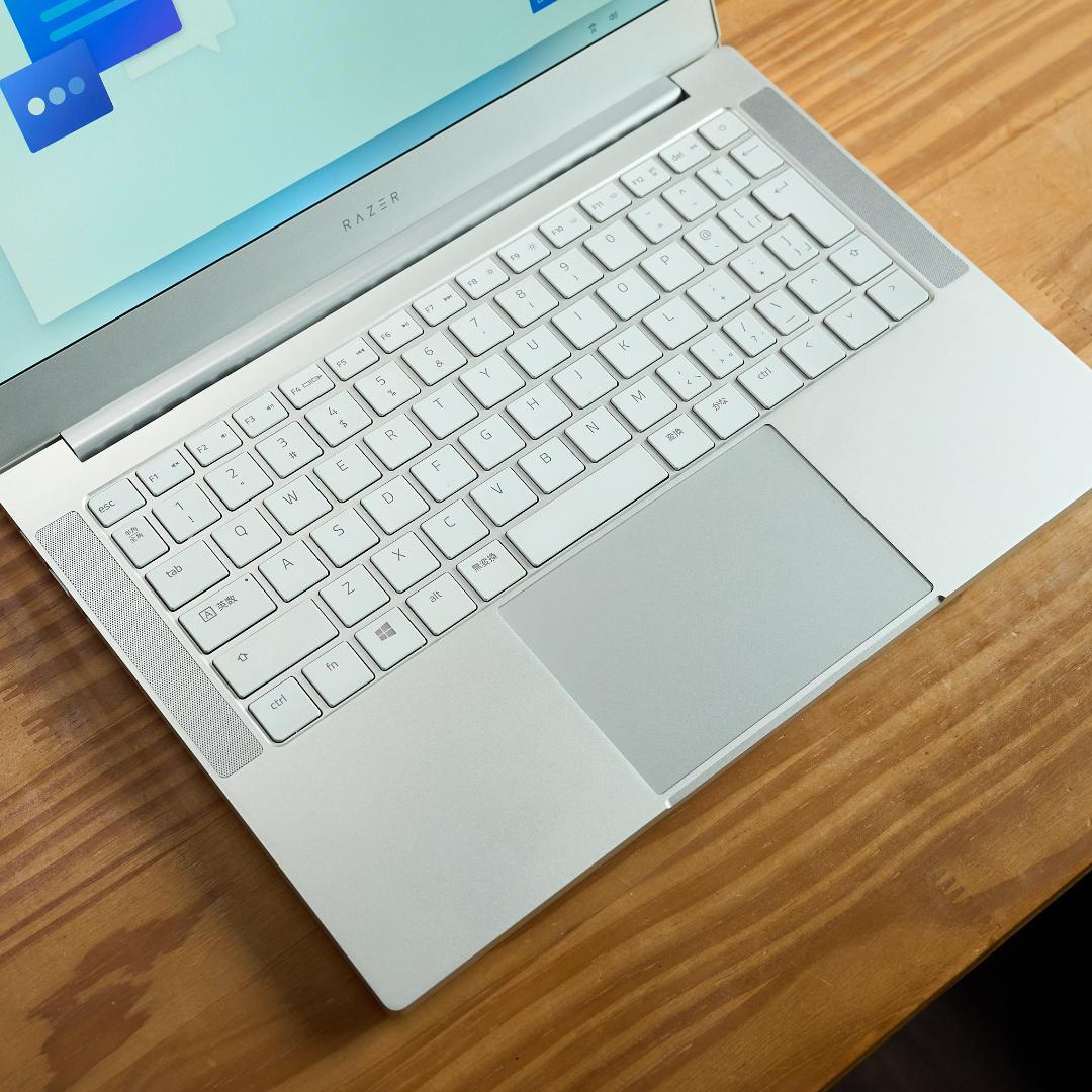 s*o様 Razer Blade Stealth 13 フルHD Mercury