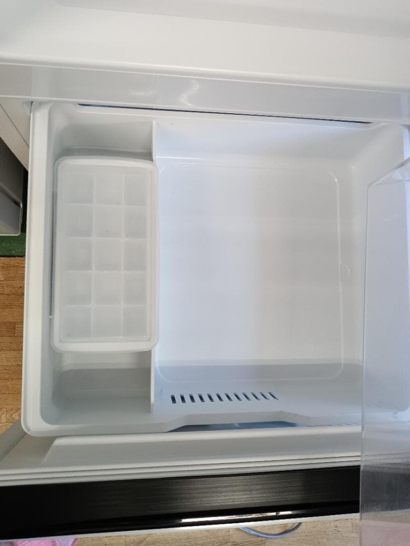 【2024年式】１３５Ｌ 冷蔵庫　HR-D13E3W