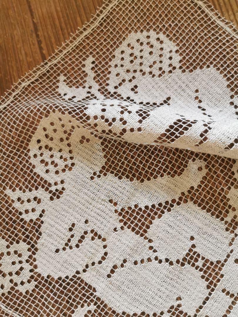 アンティークフランス 手編みリネンフィレレースパネル 天使の葡萄酒ワイン作り