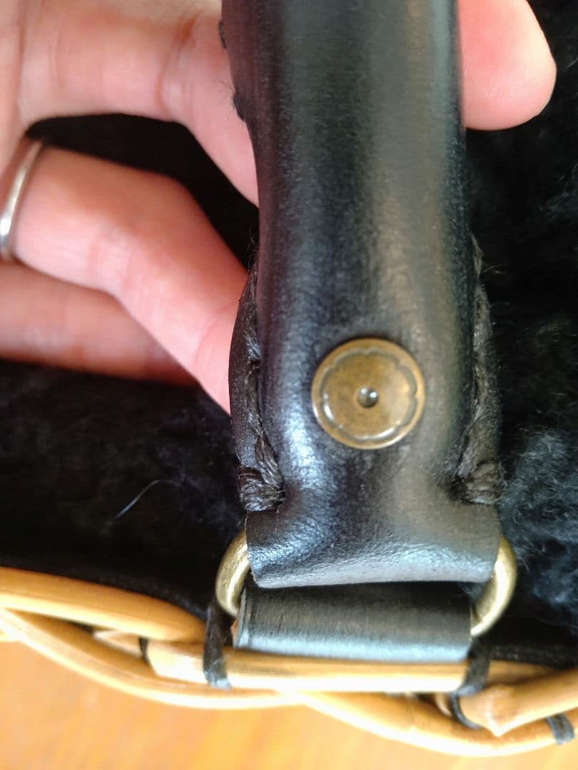 エバゴス　ebagos　籐製ファー付きかごバッグ