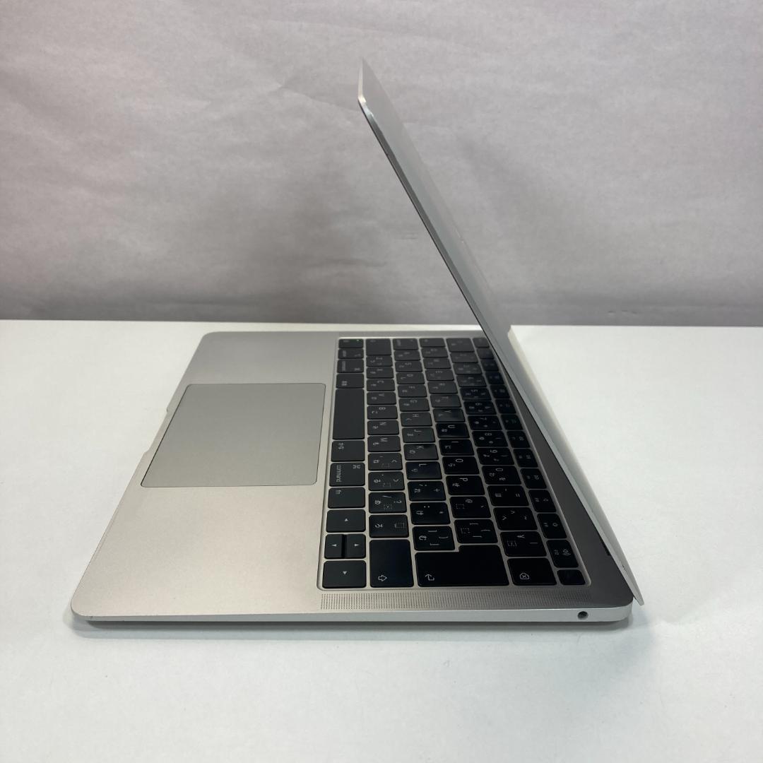 Apple MacBook Air i5 ノートパソコン 13インチ 8GB