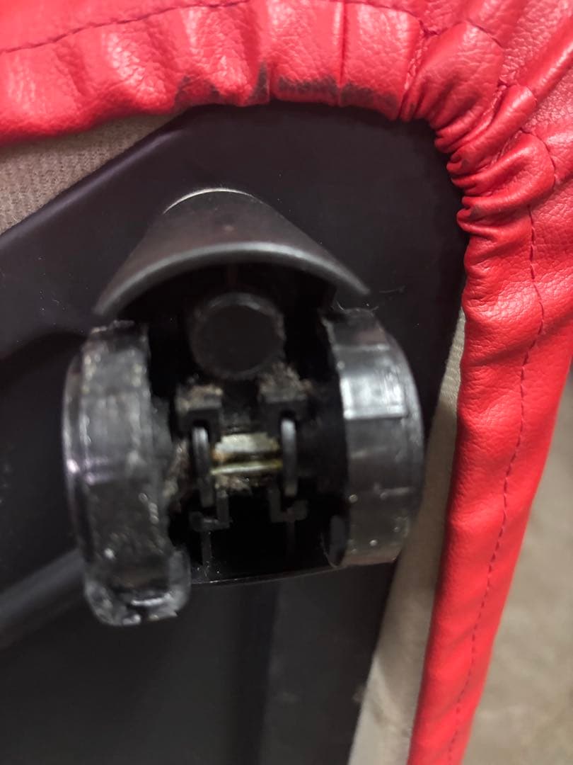 【Cassina取扱い　BALERI ITALIA、‼️】1人掛けソファ【赤色】