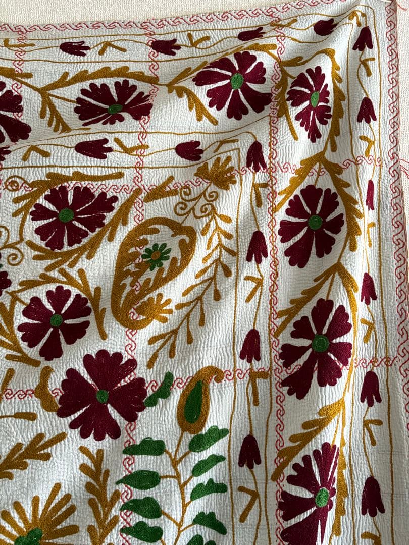 『最終価格』スザニ刺繍カンタキルト　スザニ刺繍　ヴィンテージ　インド　一点もの